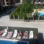 Family Romantik Ξενοδοχείο 3*