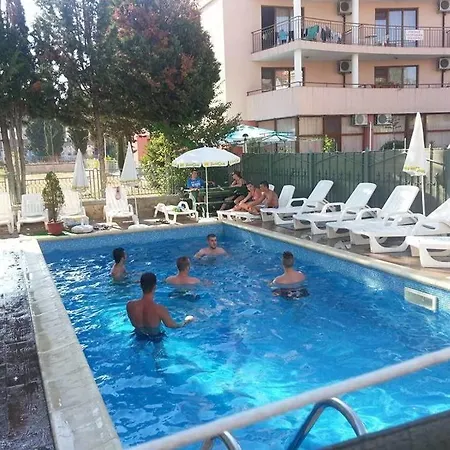 Family Romantik Szálloda 3*